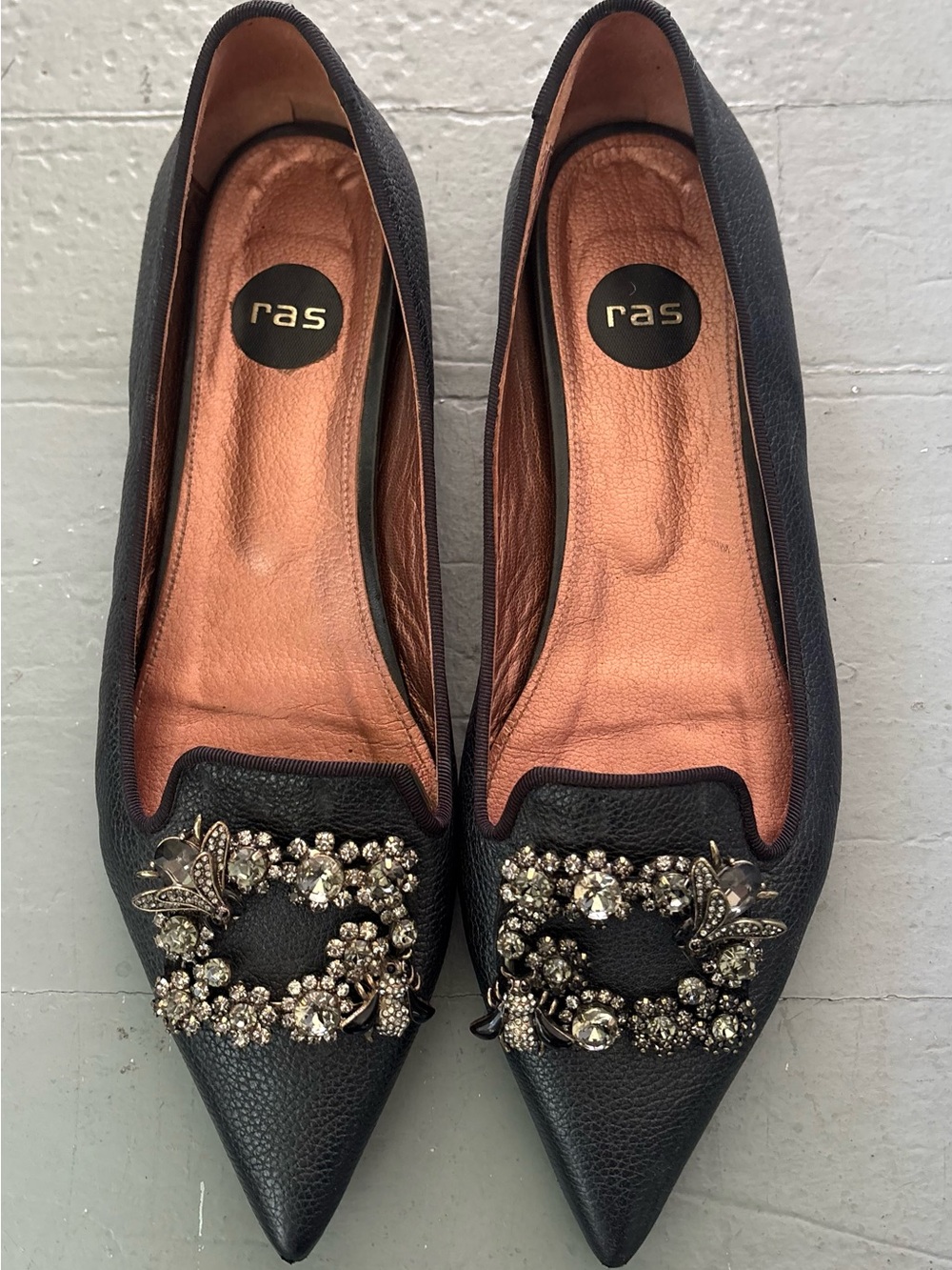 RAS Black Textured Leather Crystal Bee Buckle, Pointed Toe Ballet Flats Spain 40